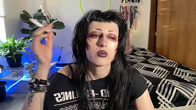 Snapshot of ELENA_UMBRA chatting on July 8, 7:47 pm ELENA UMBRA online show from July 8, 7:47 pm