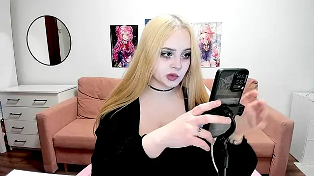 mistress lain online show from April 8, 8:32 pm