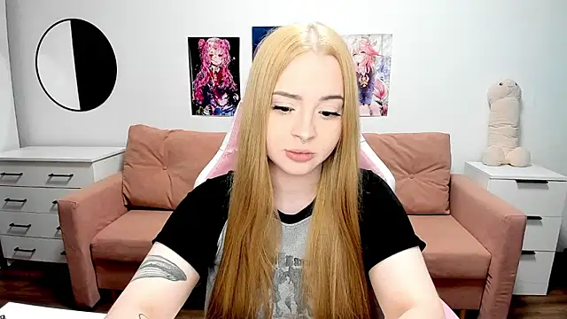 mistress lain online show from February 21, 10:01 pm