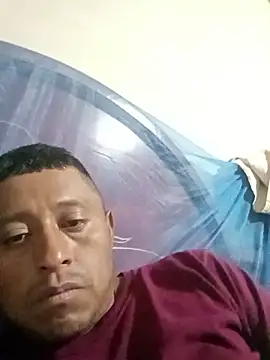 luuiss12 online show from November 1, 4:52 am