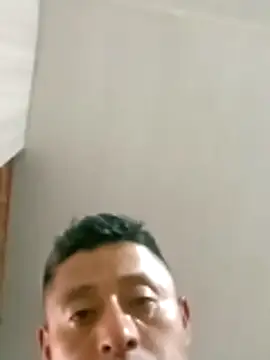 luuiss12 online show from November 16, 7:07 pm