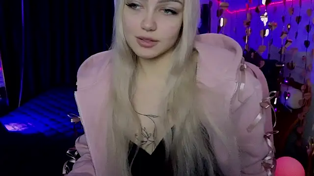 LinaLirian online show from March 23, 10:04 am