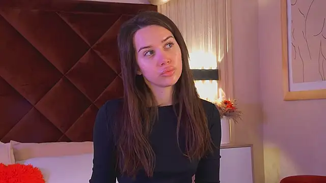 StacyHarland online show from March 13, 4:39 am