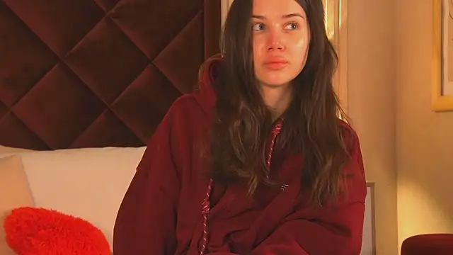 StacyHarland online show from April 11, 4:09 am