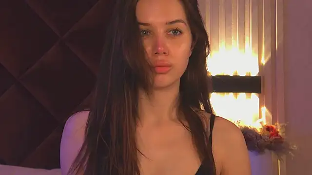 StacyHarland online show from April 19, 4:24 am