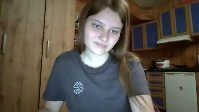 Snapshot of Little_shygirl chatting on September 30, 4:18 am Little shygirl online show from September 30, 4:18 am