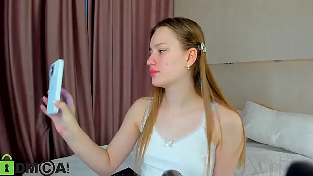 Snapshot of Candy_Cansew chatting on October 23, 1:04 am Candy Cansew online show from October 23, 1:04 am