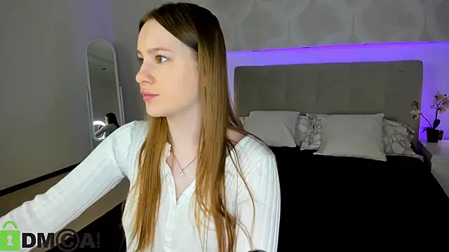 Candy Cansew online show from March 27, 1:14 am