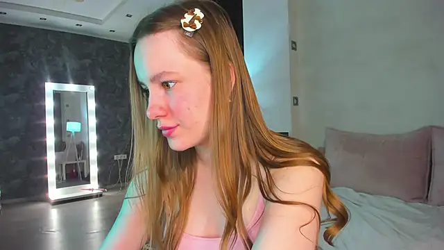 Snapshot of Candy_Cansew chatting on February 19, 9:17 am Candy Cansew online show from February 19, 9:17 am