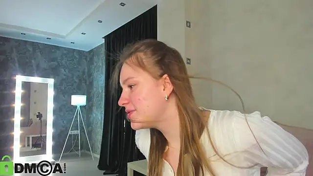 Snapshot of Candy_Cansew chatting on October 20, 9:21 am Candy Cansew online show from October 20, 9:21 am