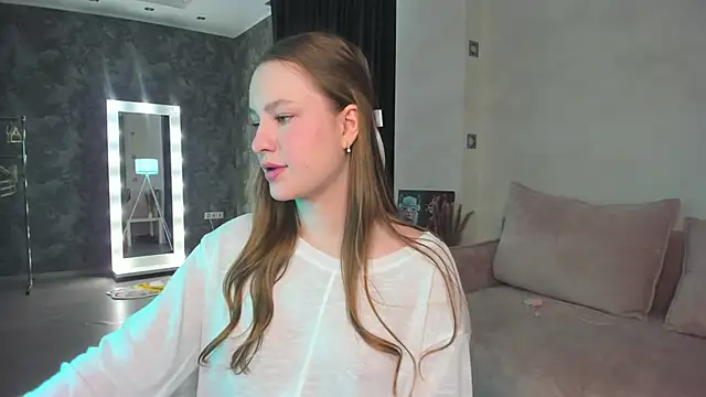 Snapshot of Candy_Cansew chatting on February 10, 9:41 am Candy Cansew online show from February 10, 9:41 am