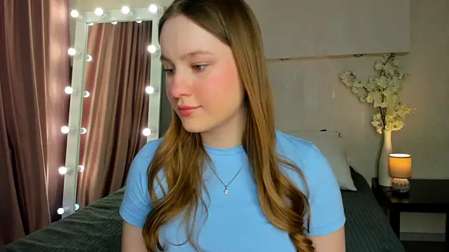 Candy Cansew online show from April 3, 9:27 am