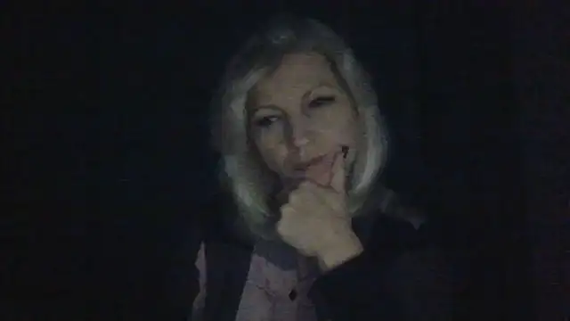 Snapshot of AidaRay chatting on November 11, 9:09 pm AidaRay online show from November 11, 9:09 pm