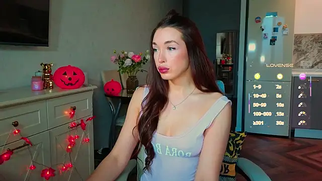 yourr Evaa online show from November 2, 2:27 am