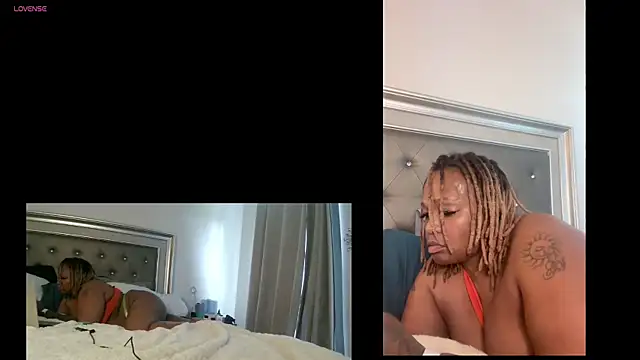RoyalQueen2u online show from May 14, 6:05 pm