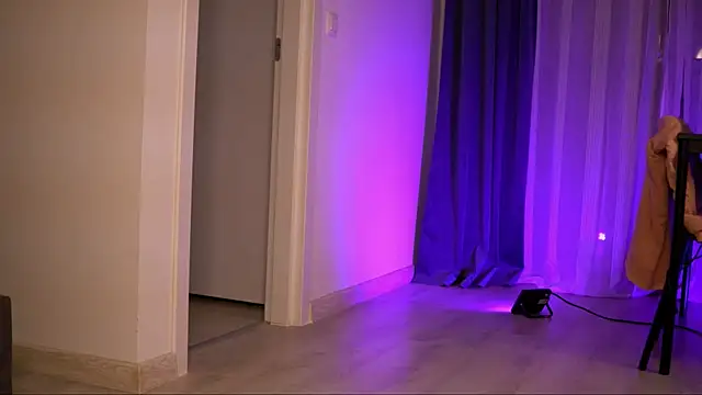 Snapshot of AryaDeluna chatting on November 9, 8:02 pm AryaDeluna online show from November 9, 8:02 pm