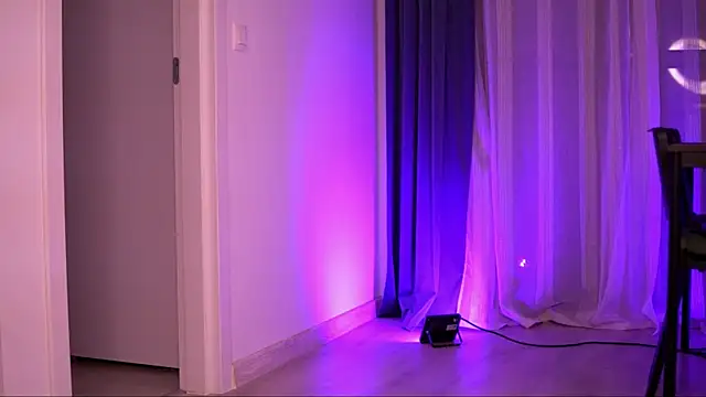 Snapshot of AryaDeluna chatting on September 18, 9:18 pm AryaDeluna online show from September 18, 9:18 pm