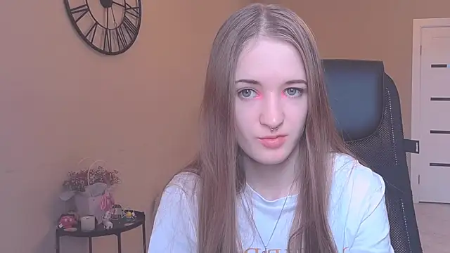 KateKayer online show from October 7, 8:37 am