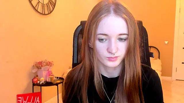 KateKayer online show from November 17, 11:47 am