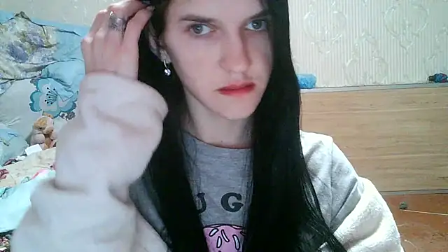 Casey Jeannie online show from April 19, 9:50 pm