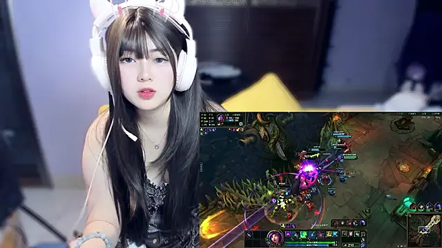 yuki3366 online show from March 11, 11:59 am