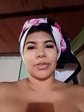 Snapshot of kalifa3210 chatting on December 3, 2:12 am kalifa3210 online show from December 3, 2:12 am