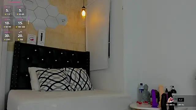 valentina-diiaz online show from January 6, 1:04 pm