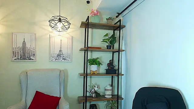  Victoria Collins online show from January 19, 11:25 am