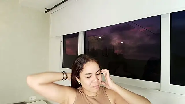  Victoria Collins online show from November 8, 10:41 am