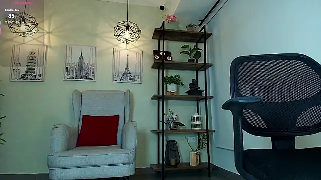  Victoria Collins online show from February 12, 6:51 pm