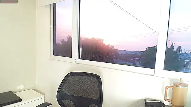  Victoria Collins online show from November 12, 11:03 am