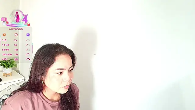  Victoria Collins online show from November 24, 12:27 pm