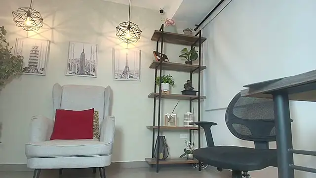  Victoria Collins online show from March 17, 11:35 am