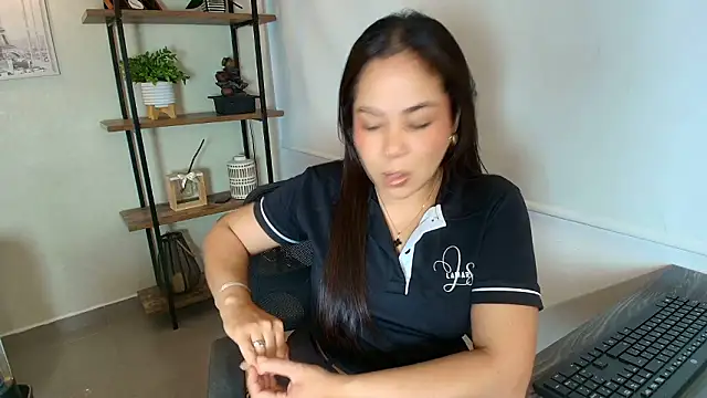  Victoria Collins online show from March 26, 11:41 am