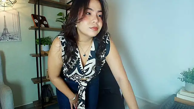  Victoria Collins online show from March 4, 12:02 pm