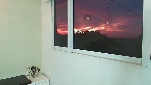 Snapshot of _Victoria_Collins chatting on October 2, 10:51 am Victoria Collins online show from October 2, 10:51 am