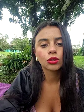 Lunaluxe1001 online show from November 5, 12:30 pm