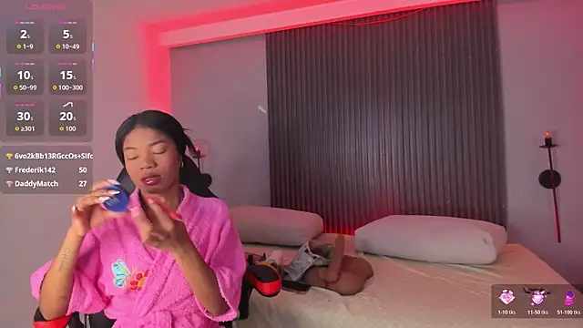 ciara blake online show from November 26, 8:09 pm