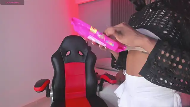 ciara blake online show from November 14, 7:50 pm