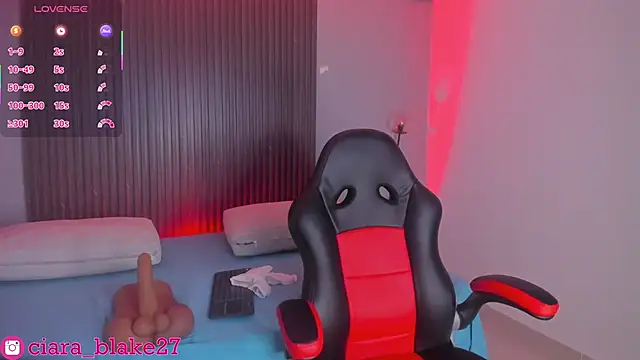 ciara blake online show from November 8, 7:50 pm