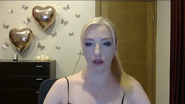 Snapshot of Wild_Silk_Desire chatting on July 12, 5:03 pm Wild Silk Desire online show from July 12, 5:03 pm
