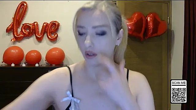 Wild Silk Desire online show from February 17, 4:15 pm