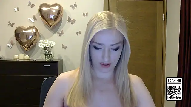 Snapshot of Wild_Silk_Desire chatting on May 10, 5:26 pm Wild Silk Desire online show from May 10, 5:26 pm
