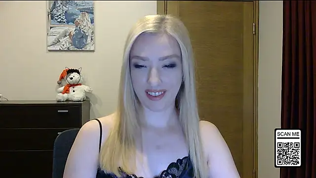 Snapshot of Wild_Silk_Desire chatting on November 30, 3:02 pm Wild Silk Desire online show from November 30, 3:02 pm