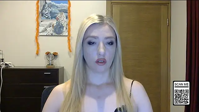 Snapshot of Wild_Silk_Desire chatting on November 3, 3:04 pm Wild Silk Desire online show from November 3, 3:04 pm