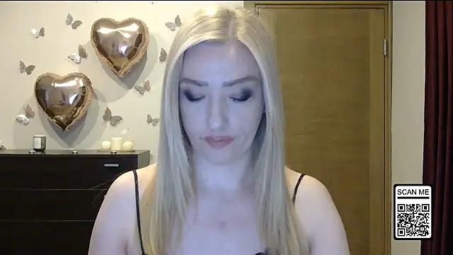 Snapshot of Wild_Silk_Desire chatting on May 22, 5:44 pm Wild Silk Desire online show from May 22, 5:44 pm
