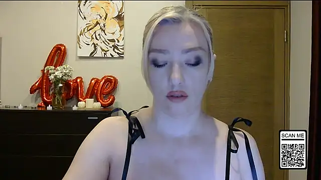 Wild Silk Desire online show from March 2, 4:25 pm