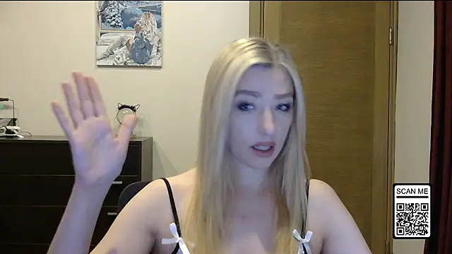 Snapshot of Wild_Silk_Desire chatting on November 6, 2:10 pm Wild Silk Desire online show from November 6, 2:10 pm