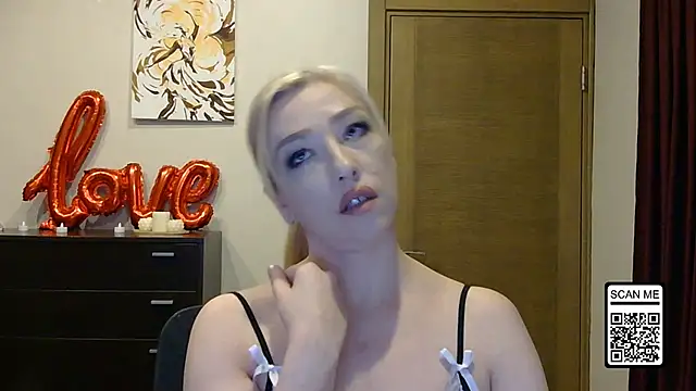 Wild Silk Desire online show from April 6, 5:25 pm