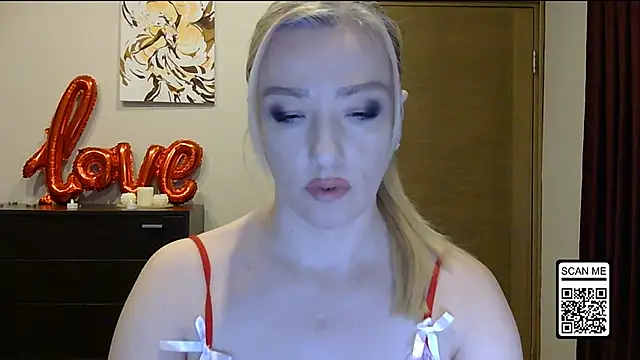 Wild Silk Desire online show from March 4, 5:10 pm